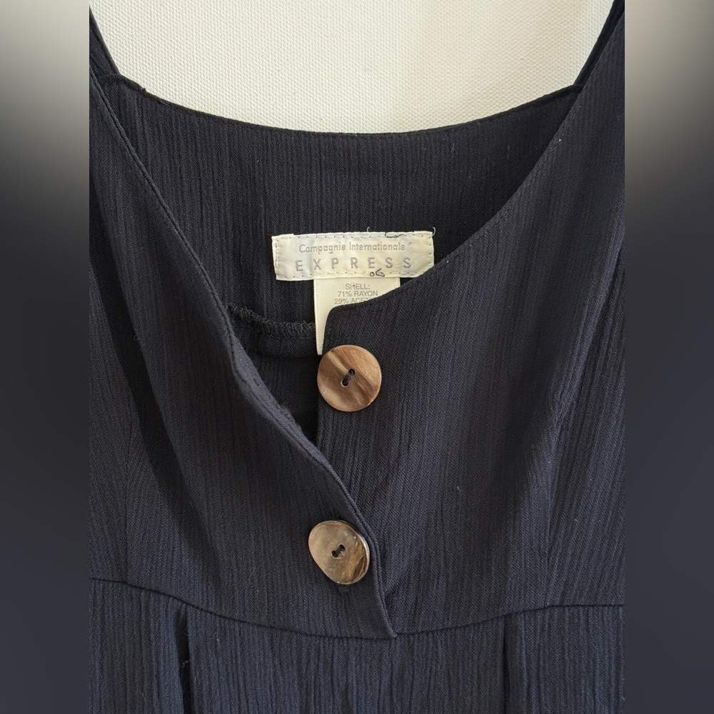 Express Dress - Picture 3 of 7
